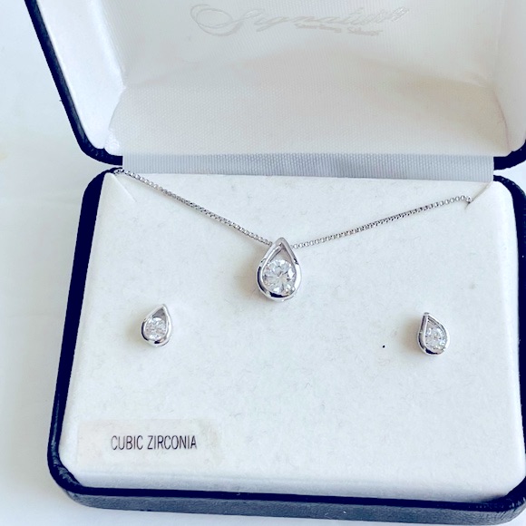 Nib Signature Cubic Zirconia Earrings Necklace Set Sterling Silver